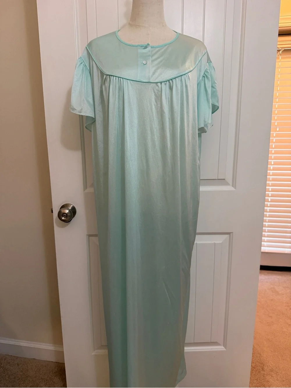 Vintage Nancy King Soft Mint Green Short-Sleeve Nightgown 1X